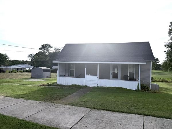 1203 E Main St , Decherd, TN 37324