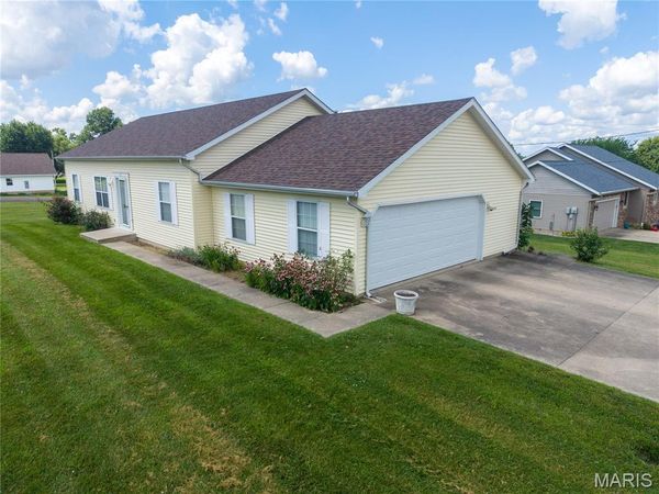 2204 Brian Street , Vandalia, IL 62471