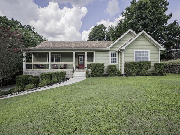 22 W Sims , Ringgold 30736