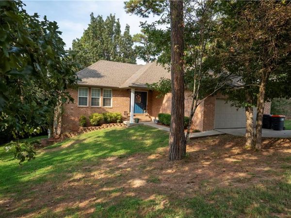 14 Water Oak Lane , Russellville, AR 72802