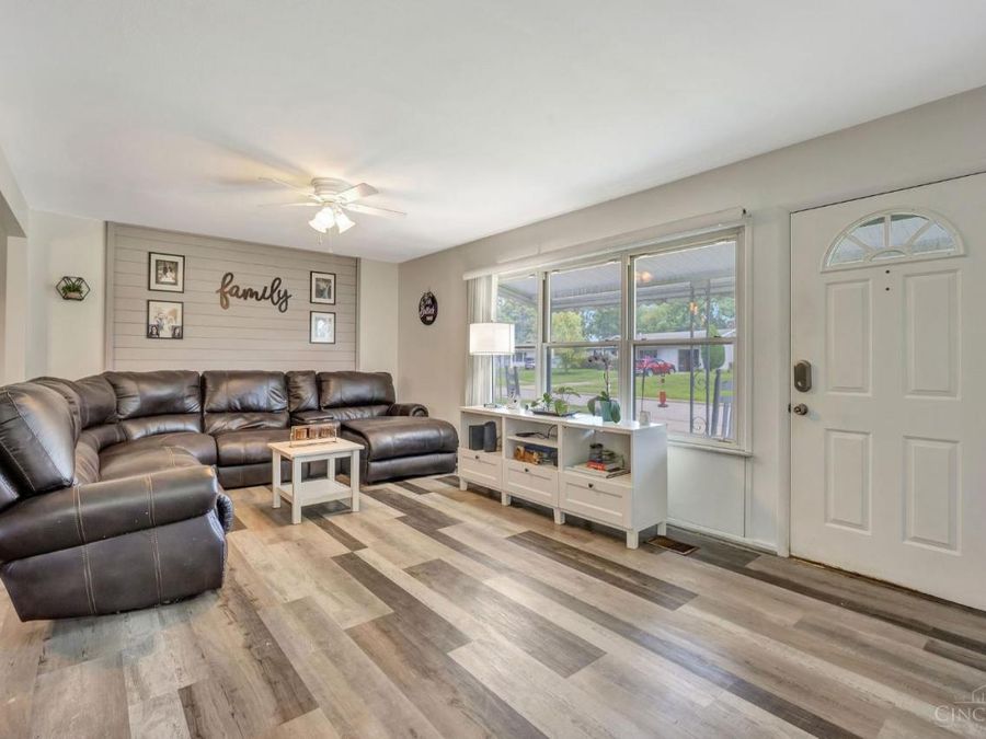 90 Whippoorwill Drive, Harrison, OH 45030 Photo 8