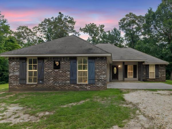 57 Napier Rd., Seminary, MS 39479