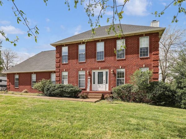 407 Ranch Rd , Portland, TN 37148