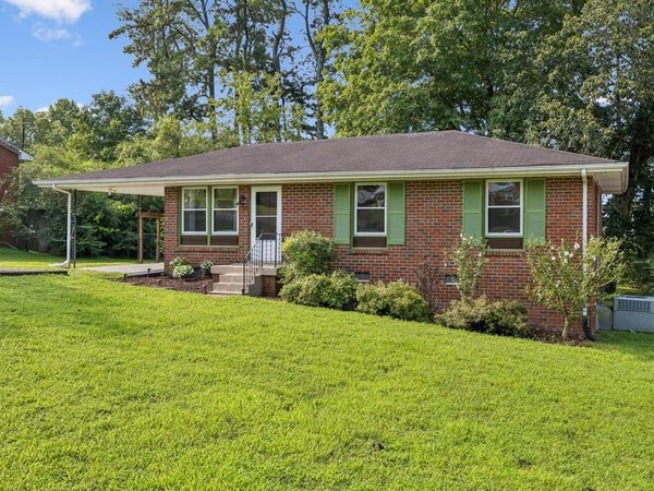 104 Miller Plaza , Ashland City, TN 37015