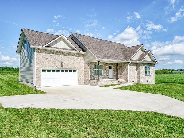 1200 Duck Pond Rd , Sparta, TN 38583