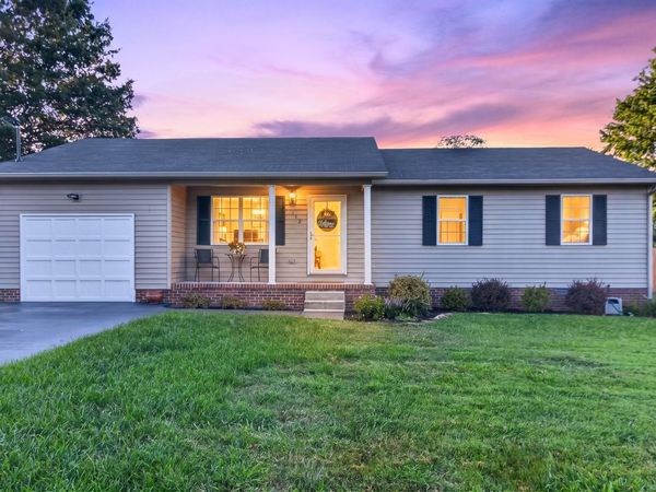 112 Darnell Dr , Tullahoma, TN 37388