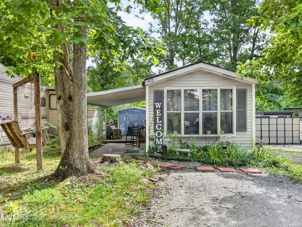 9227 Cherokee Tr , Crossville, TN 38572
