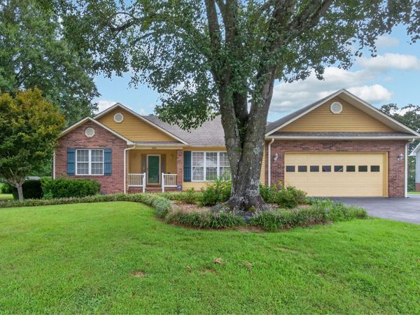 2526 Park West Dr , Cookeville, TN 38501