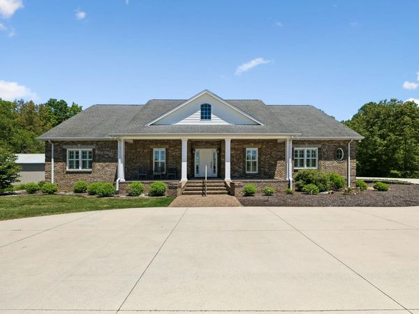 800 Grove Rd , Morrison, TN 37357