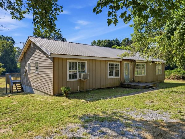 9334 Highway 58 , Harrison, TN 37341