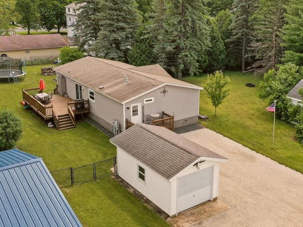 405 N Pleasant Avenue , Spring Valley, MN 55975