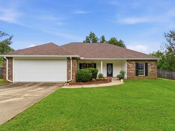 15 Katherine Ave., Sumrall, MS 39482