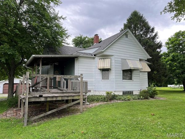 1367 Historic Old Route 66 , Staunton, IL 62088