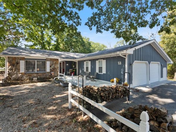 13 Country Club Drive , Holiday Island, AR 72631