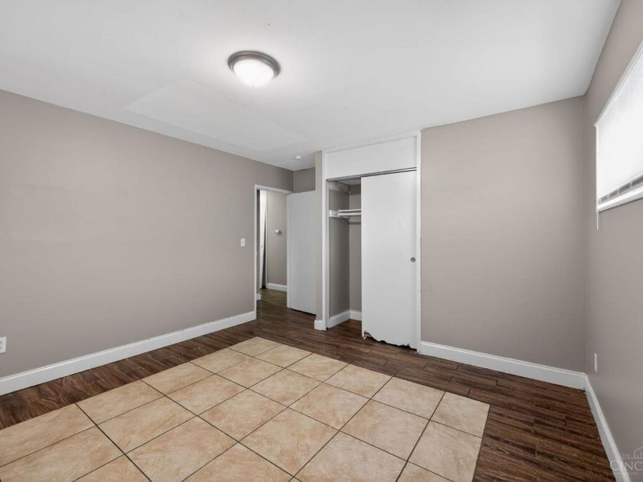 8819 Grenada Drive, Springfield Township, OH 45231 Photo 27