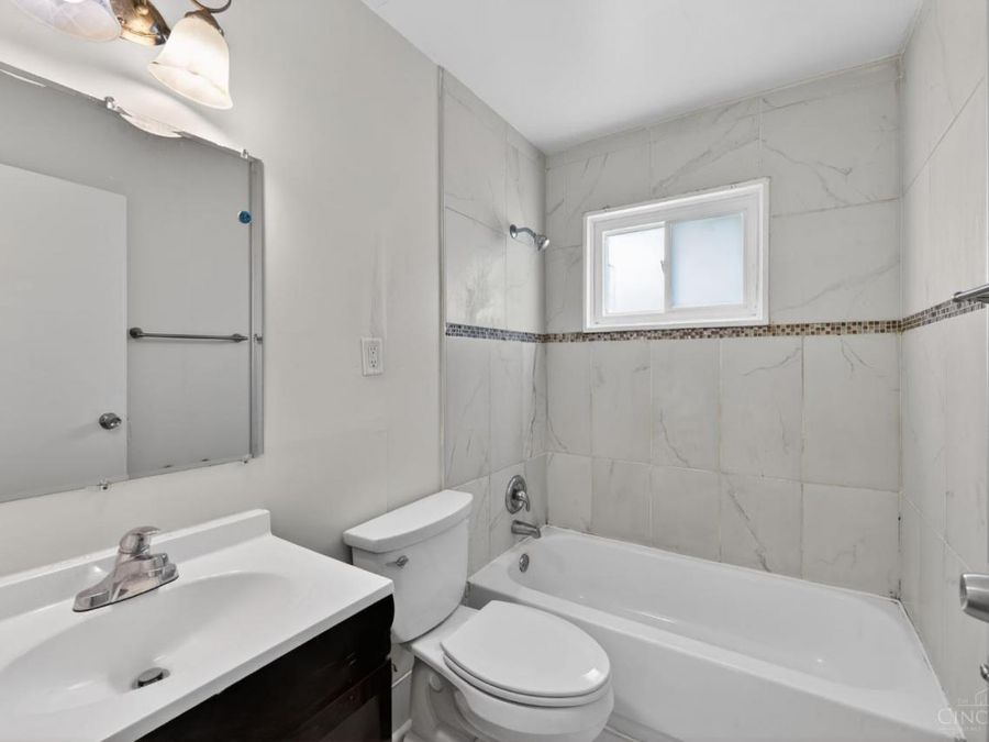 8819 Grenada Drive, Springfield Township, OH 45231 Photo 30