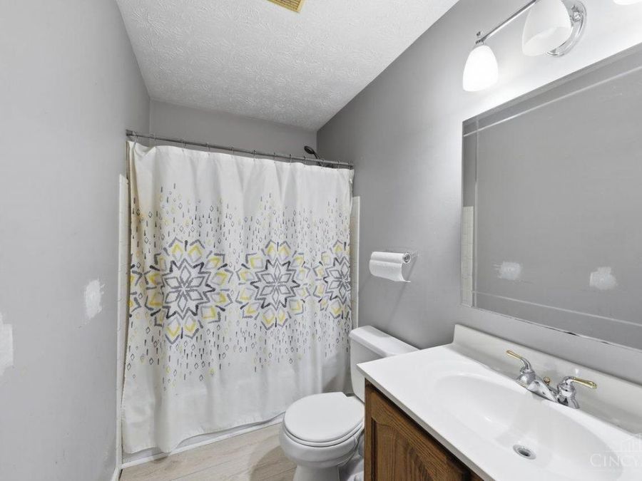 818 Clearfield Lane, Springdale, OH 45240 Photo 15