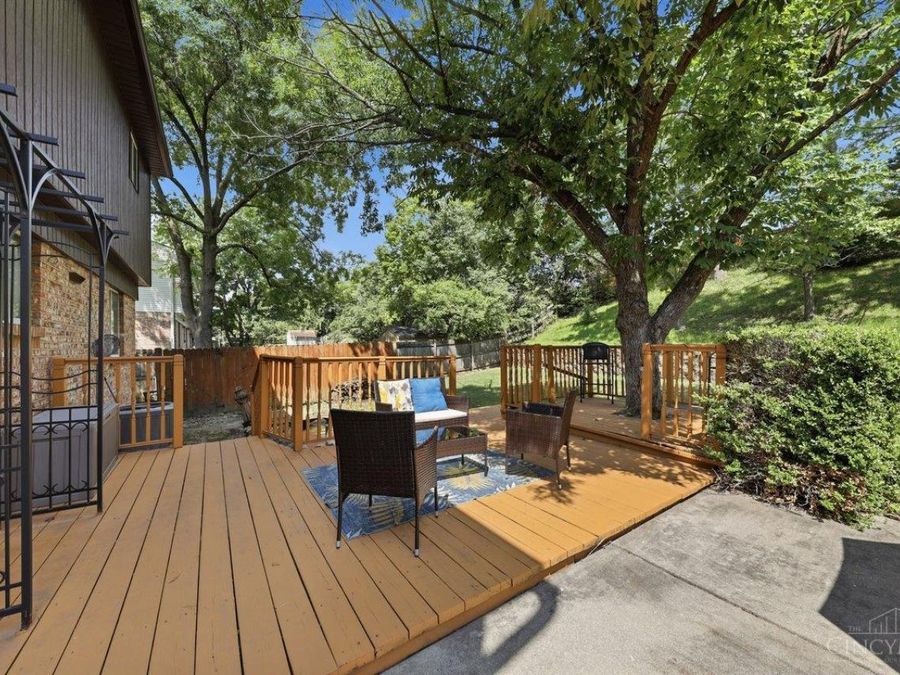 818 Clearfield Lane, Springdale, OH 45240 Photo 22