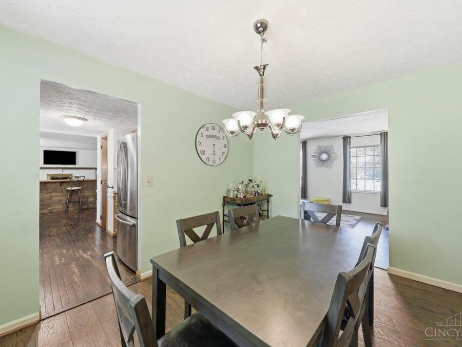 818 Clearfield Lane, Springdale, OH 45240 Photo 6