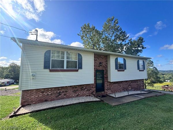 1180 Mitchells Lane , Marietta, OH 45750