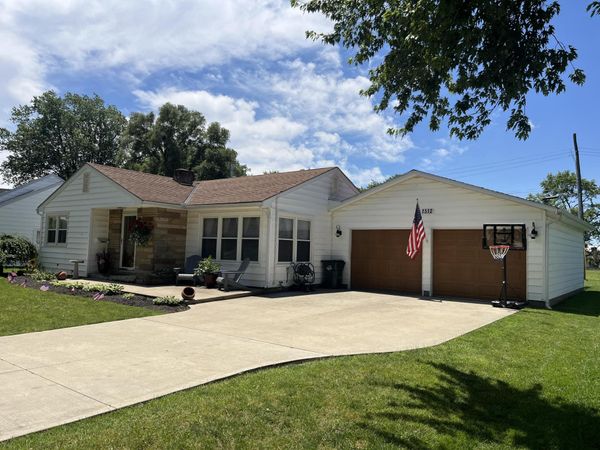 1512 Grimes Circle, Urbana, OH 43078