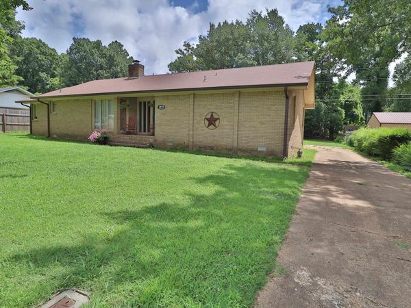 1870 KIMBROUGH DR, Covington, TN 38019
