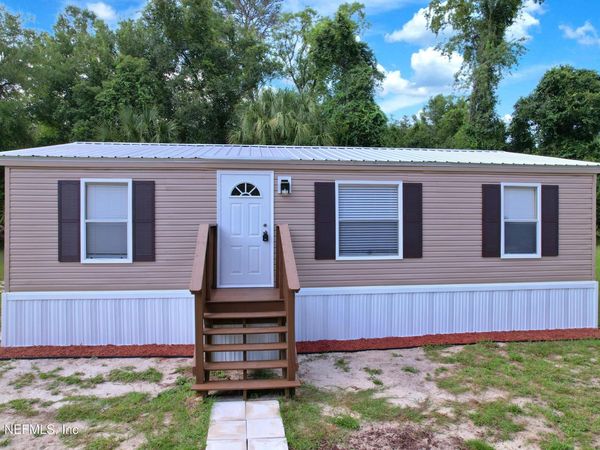 102 DALTON Court, Satsuma, FL 32189