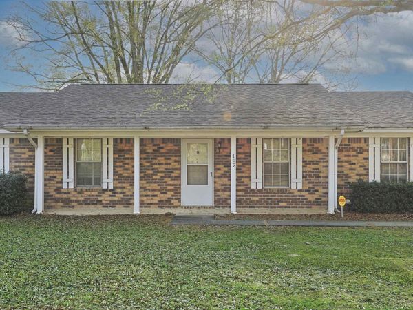 719 Evans S , White Hall, AR 71602