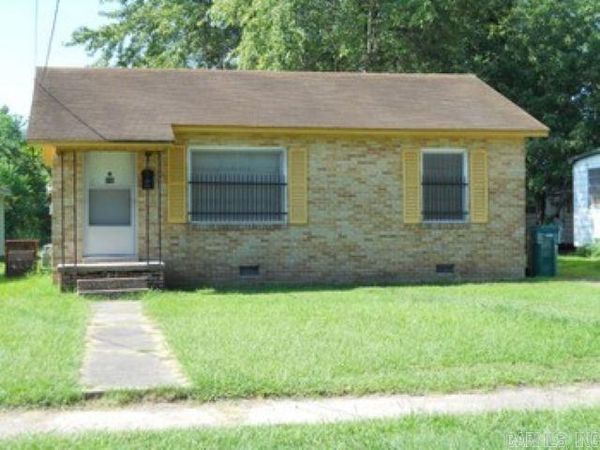 310 24th W , Pine Bluff, AR 71601