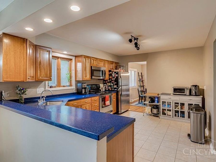 5558 Foxrun Court, Cincinnati, OH 45239 Photo 12