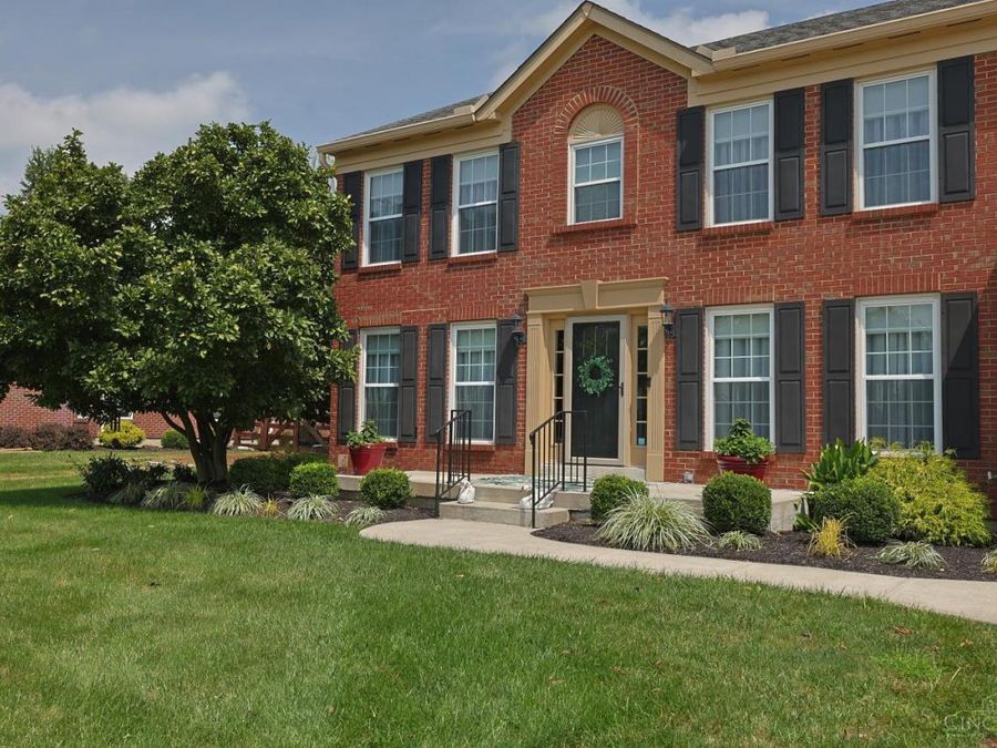 1206 Wintercrest Circle, Miami Township, OH 45150 Photo 3