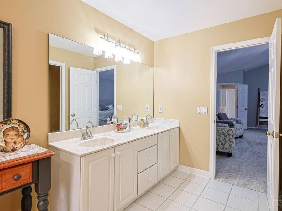 1206 Wintercrest Circle, Miami Township, OH 45150 Photo 36