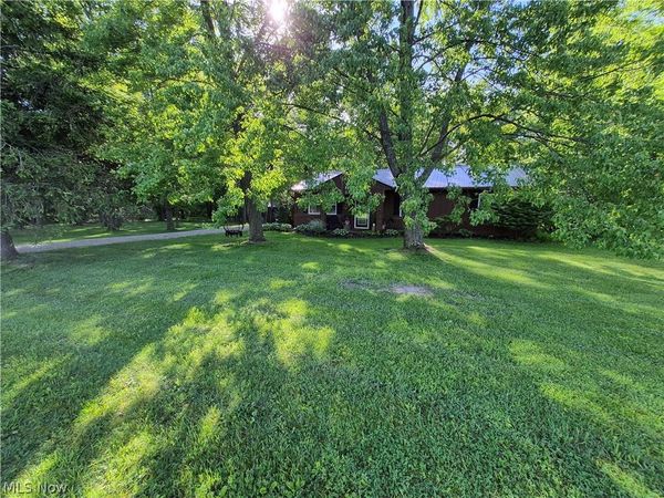 1373 Saffron Drive , West Salem, OH 44287