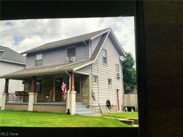 303 STEWART, Hubbard, OH 44425