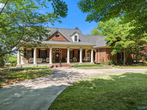 451 Panorama Way E, Guntersville, AL 35976