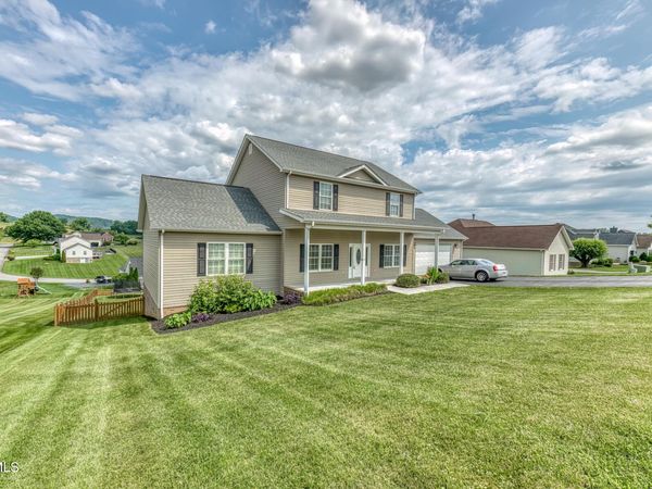 228 Country Meadows Circle, Bristol, TN 37620