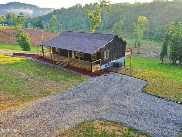 1291 Alderville Rd, Winfield, TN 37892