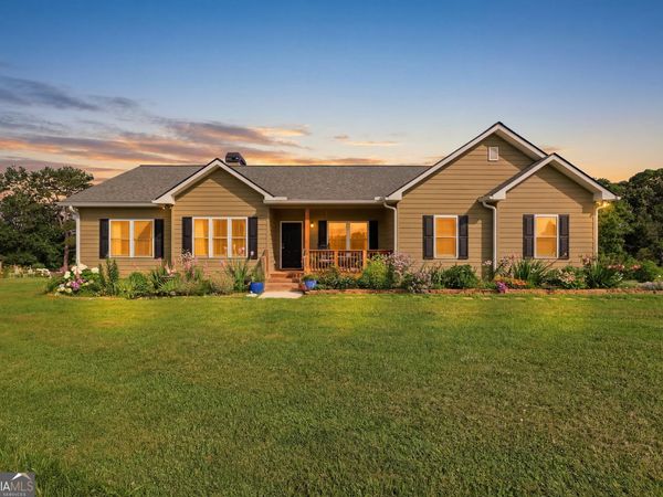 180 Mary Davidson Drive, Cleveland, GA 30528