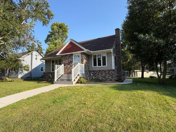 105 Kentucky Avenue , Hoffman, MN 56339