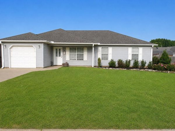 609 Marion , Paragould, AR 72450