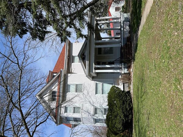 101 E 1st North Street , Mount Olive, IL 62069