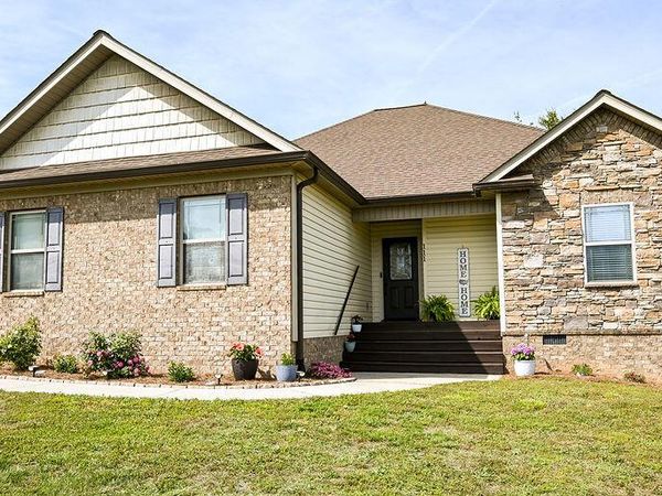 111 Hall Norwood Road, Cleveland 37311