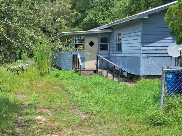 139 E Orange Street, Homerville, GA 31634
