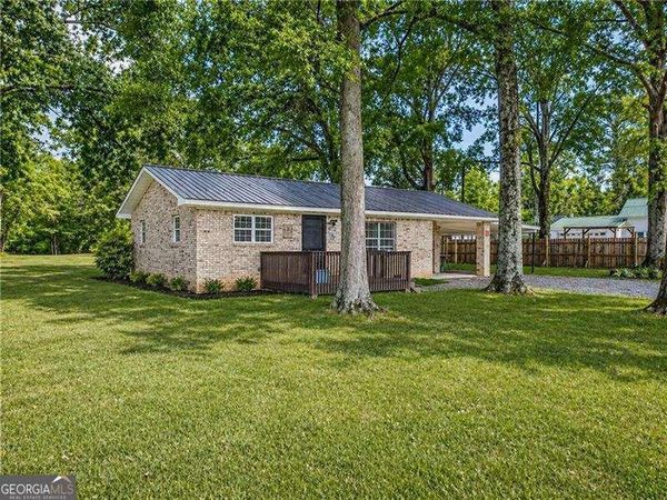 7 York Drive NE, Plainville, GA 30733