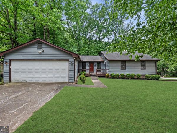 3047 Sanibel Drive, Stone Mountain, GA 30087
