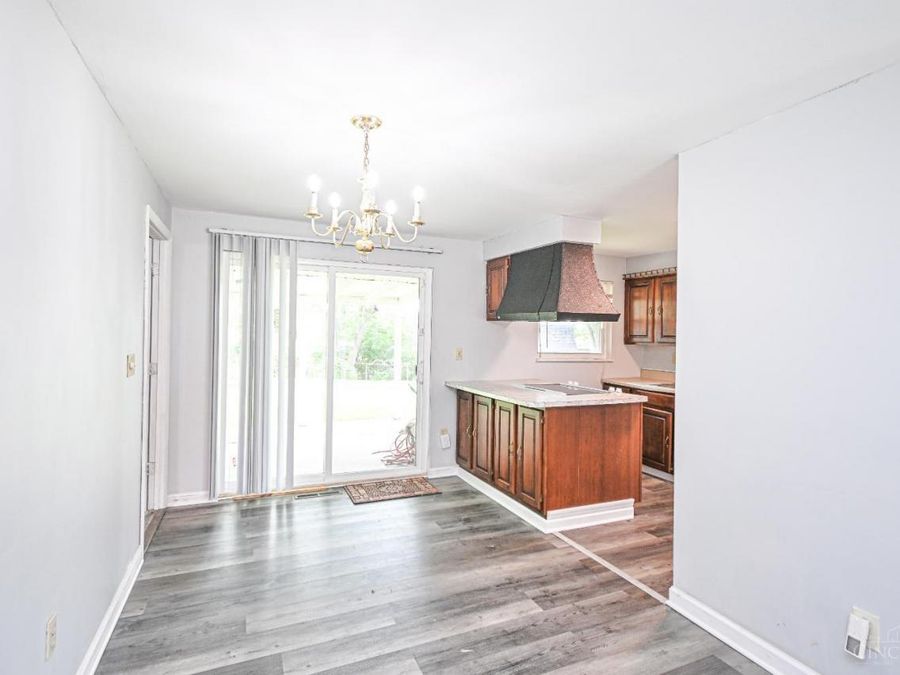 795 Castro Lane, Springdale, OH 45246 Photo 9