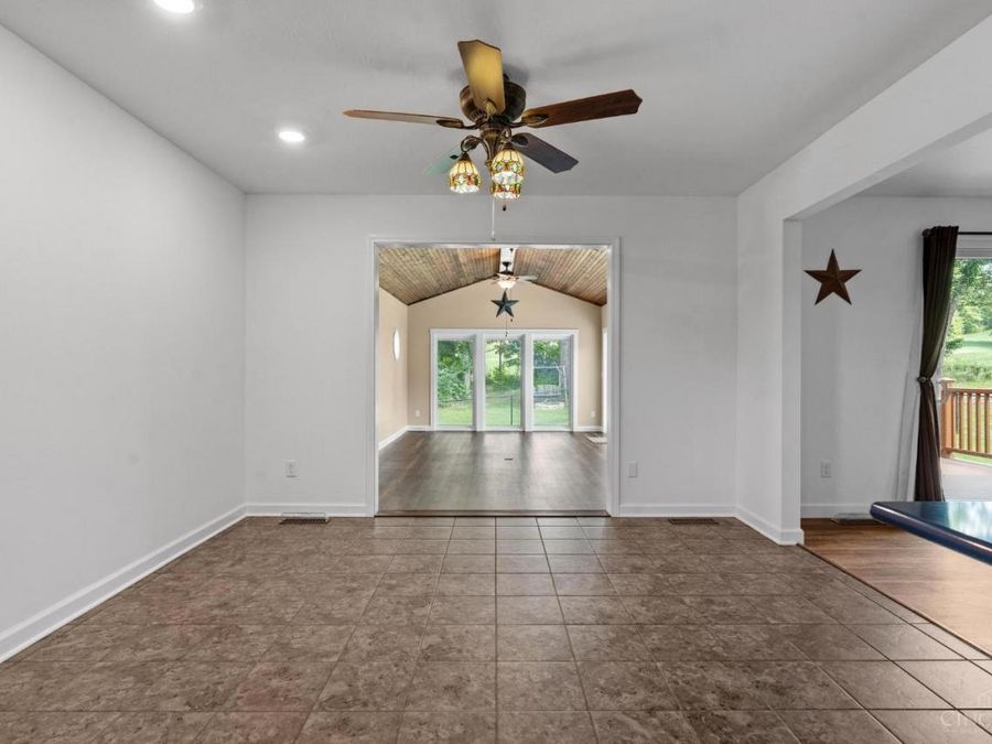 100 Tanglewood Drive, Hillsboro, OH 45133 Photo 20