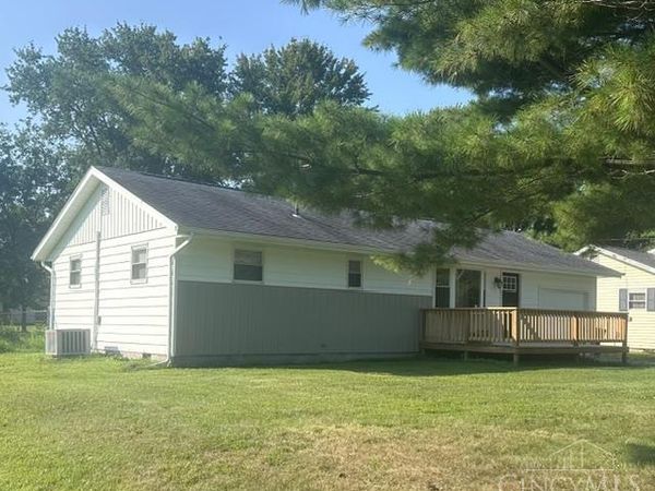 5201 Ash Grove Avenue, Blanchester, OH 45107