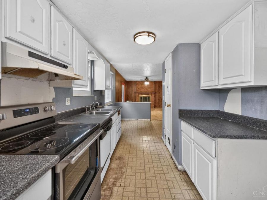 12145 Kenn Road, Springdale, OH 45240 Photo 19