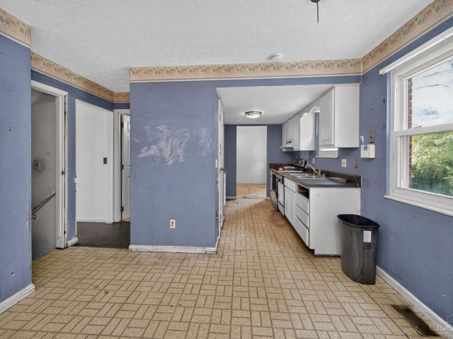 12145 Kenn Road, Springdale, OH 45240 Photo 23